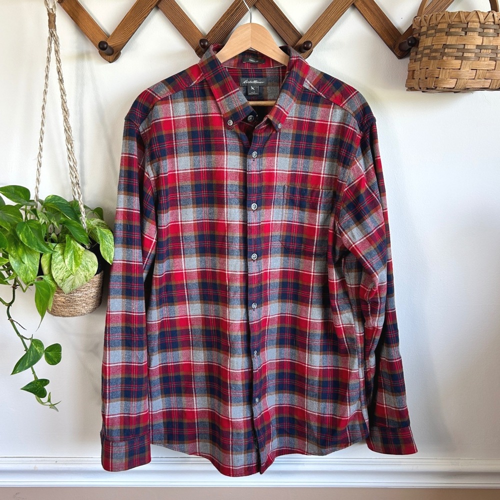 Eddie Bauer Mens Classic Fit Flannel Shirt Red Navy Plaid Cotton Large Cozy Fall
